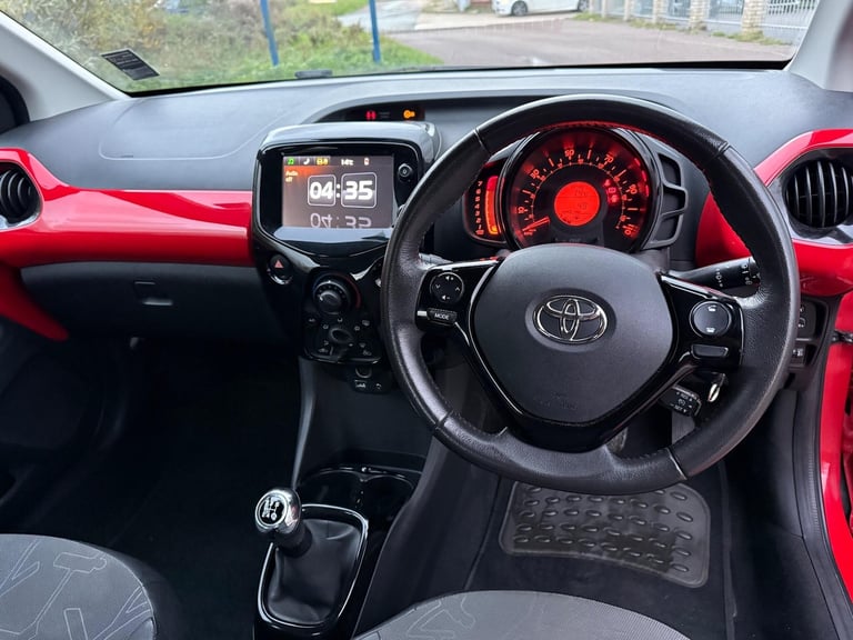 2015 Toyota AYGO 1.0 VVT-i x-pression Euro 5 3dr Euro 5 HATCHBACK Petrol Manual