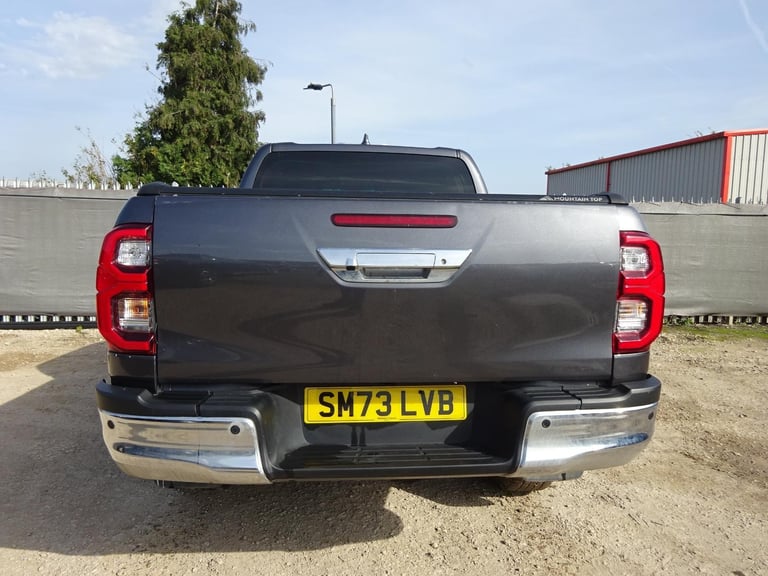 2024 73 REG TOYOTA HILUX INVINCIBLE D-4D 4WD DIESEL AUTO DAMAGED SALVAGE