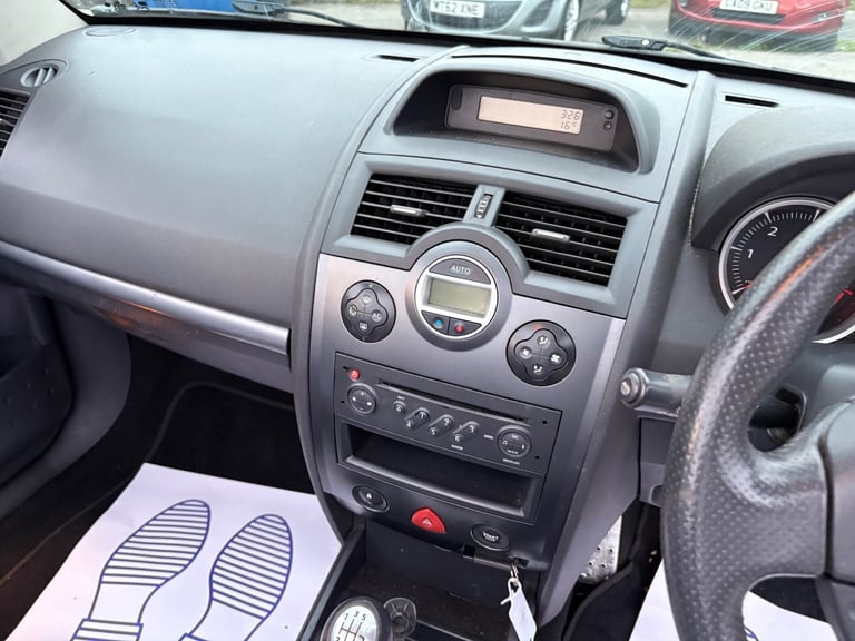 2008 Renault Megane 1.9 dCi Dynamique 2dr Non FAP - 12 Month Mot -  CONVERTIBLE Diesel Manual