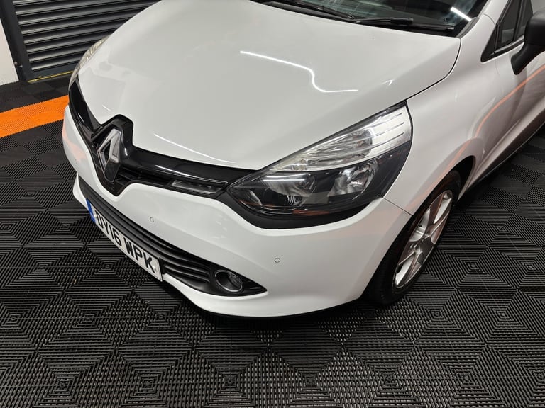2016 Renault Clio 1.2 16V Play 5dr HATCHBACK Petrol Manual