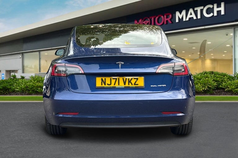2021 Tesla Model 3 (Dual Motor) Long Range Auto 4WDE 4dr Saloon ELECTRIC Automatic