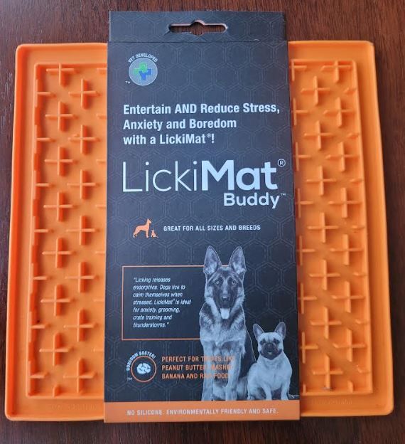  LickiMat Buddy - feeding mat for cats and dogs