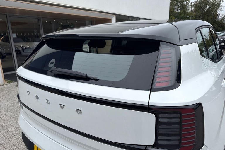 2025 Volvo EX30 Single Motor Extended Range 69kWh Plus SUV 5dr Electric Auto (272 ps) ESTATE Elec...