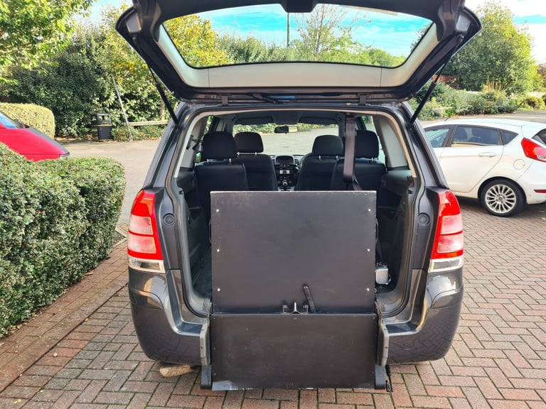 2014 Vauxhall Zafira 1.8i Exclusiv 5dr MPV Petrol Manual