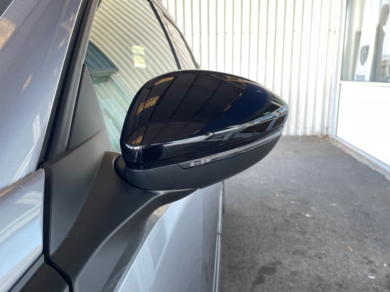 2025 Peugeot 2008 1.2 PureTech 130 Allure 5dr Estate Petrol Manual