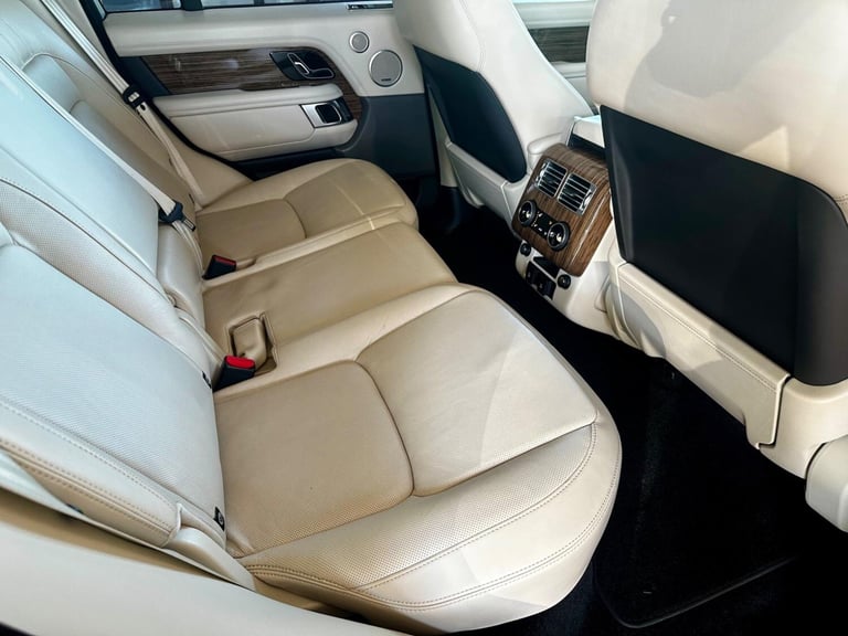  Land Rover Range Rover 4.4 SD V8 Vogue SE Auto 4WD Euro 6 (s/s) 5dr  Diesel Automatic