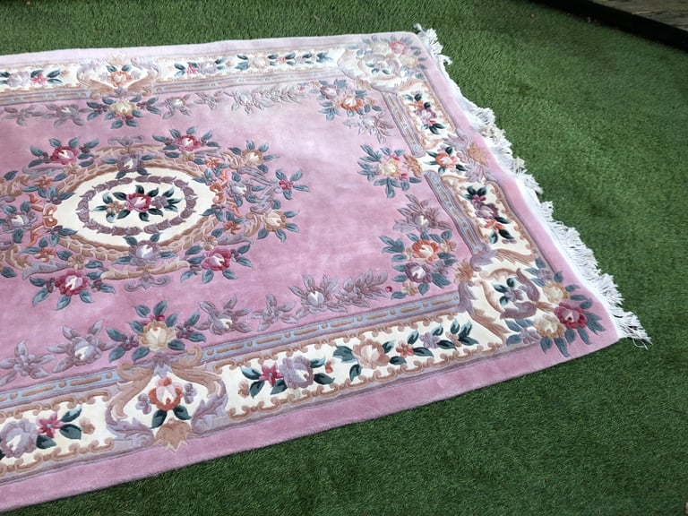 VINTAGE HANDMADE CHINESE STYLE WOOL RUG 273Cm x 182 Cm ,SPARE ROOM USE ONLY ,DELIVERY