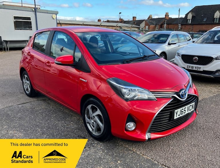 TOYOTA YARIS 1.5 VVT-h Icon Automatic 2015