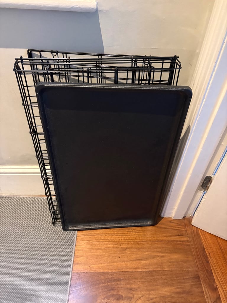 Dog Crate - Medium 