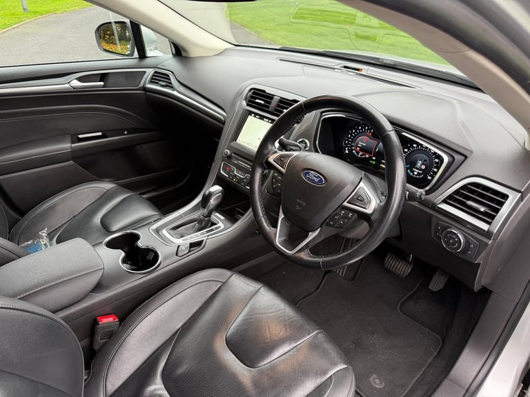 2019 Ford Mondeo 2.0 TDCI TITANIUM / 180 BHP AUTOMATIC *** LOW MILES 