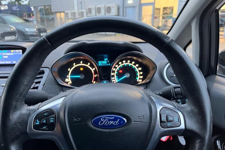 2016 Ford Fiesta 1.0 EcoBoost 125 Titanium 5dr HATCHBACK PETROL Manual