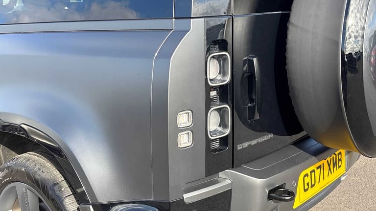 2021 Land Rover Defender 5.0 P525 V8 Carpathian Edition 90 3dr Auto ESTATE PETROL Automatic