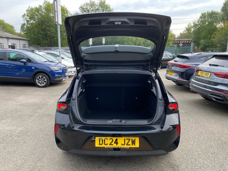 2024 Vauxhall Astra 1.2 Turbo Design 5dr HATCHBACK PETROL Manual