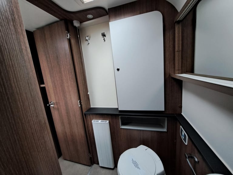 2021 Bailey Unicorn Valencia Black Edition