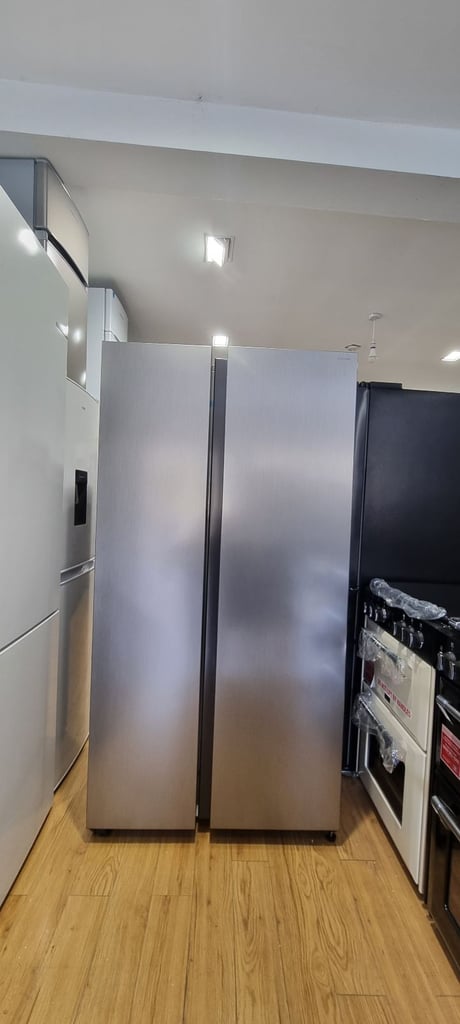 Ex display SAMSUNG Series 8 SpaceMax RS66DG813CS9EU American-Style Smart Fridge Freezer - Silver 
