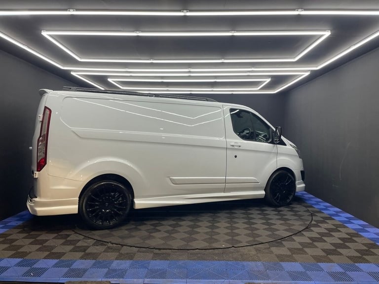 2015 Ford Transit Custom 2.2 TDCi 125ps Low Roof Trend Van PANEL VAN DIESEL Manual