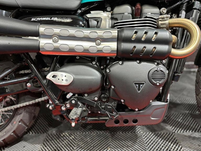 2025 25 TRIUMPH SCRAMBLER 900 900 ROADSTER/RETRO PETROL MANUAL EURO 5 (65 PS)