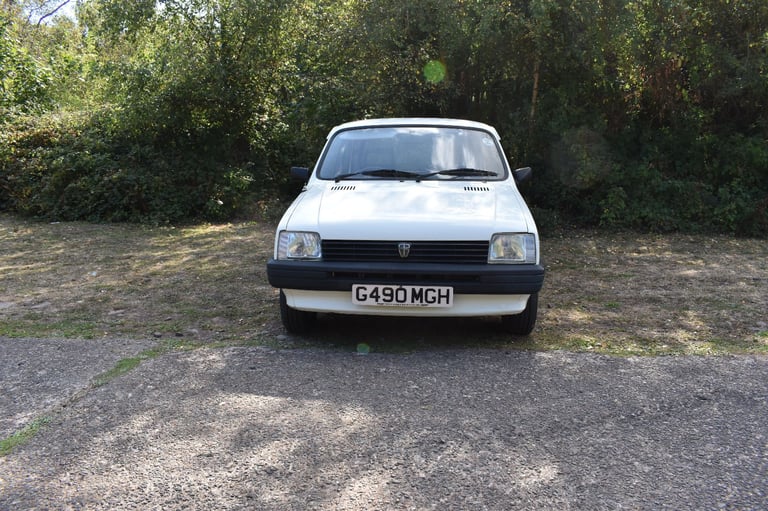**VERY LOW MILEAGE** Austin Metro 1.0 City X