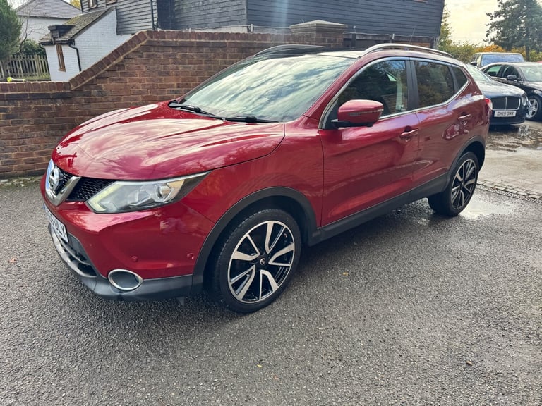 2015 Nissan Qashqai 1.6 DiG-T Tekna [Non-Panoramic] 5dr HATCHBACK Petrol Manual