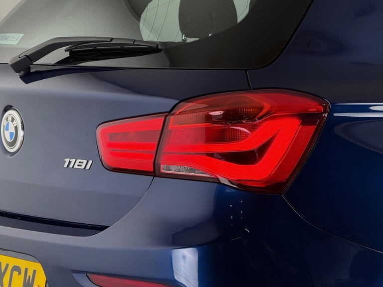 2018 BMW 1 Series 118i [1.5] SE 5dr [Nav/Servotronic] Step Auto HATCHBACK PETROL Automatic