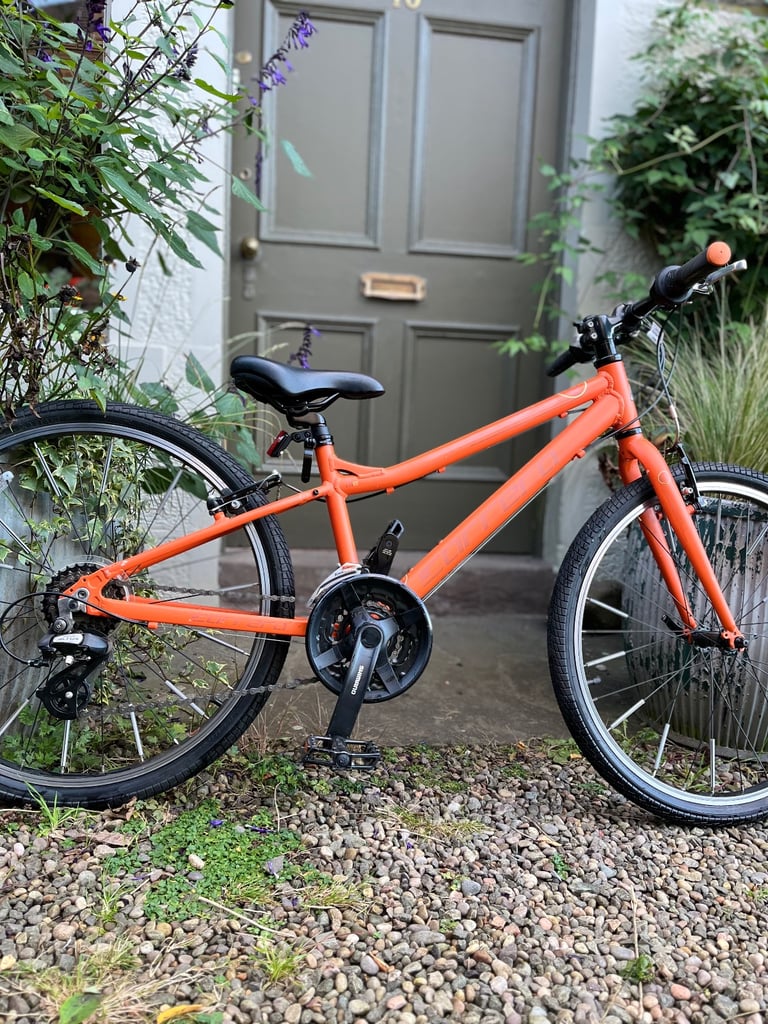 image for Kids Carrera Abyss Junior Hybrid Bike - 24&quot; Wheel