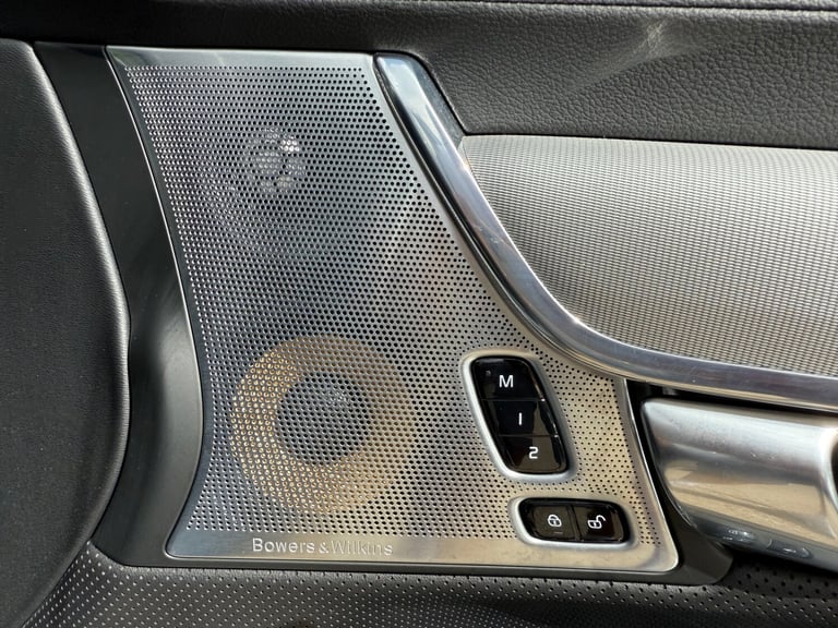 2018 Volvo S90 2.0 T8 Hybrid R DESIGN Pro 4dr AWD Geartronic SALOON Petrol Parallel Phev Automatic