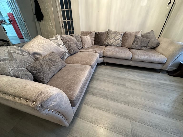 Dfs Corner Sofa For In Wales