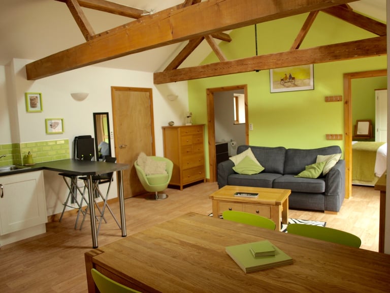 2 or 1 bed short term rental self catering barns inc all bills Norwich Norfolk  - short term rental