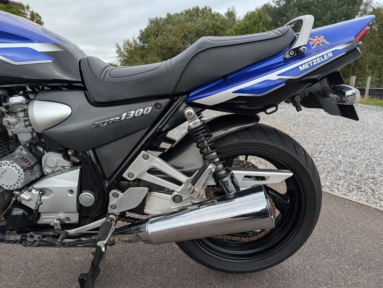 2000 YAMAHA XJR1300