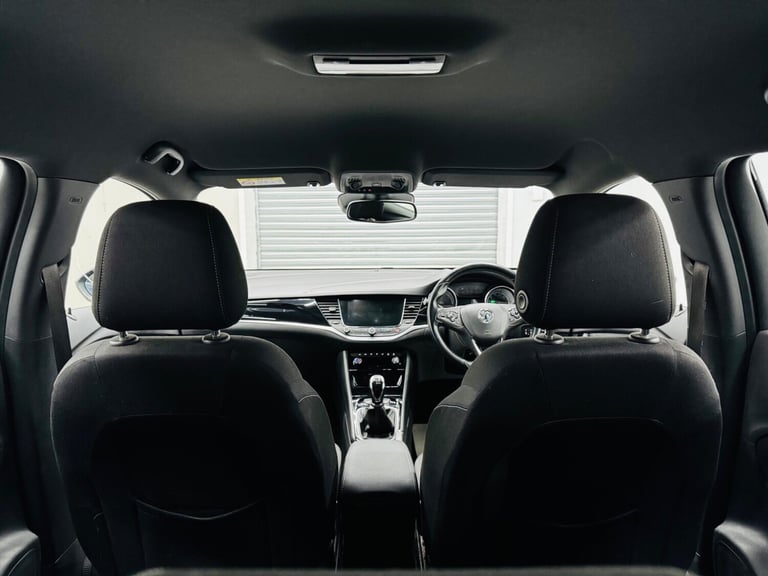 2016 Vauxhall Astra 1.6 CDTi BlueInjection SRi Nav Euro 6 (s/s) 5dr HATCHBACK Diesel Manual