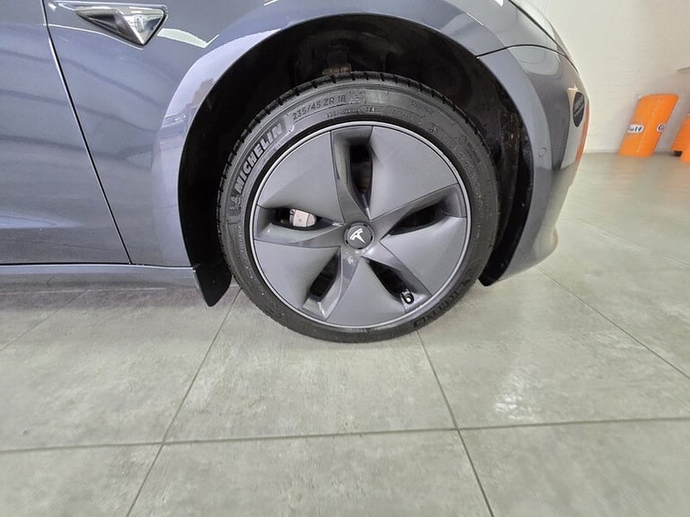 2019 Tesla Model 3 Standard Range Plus Saloon Electric Automatic