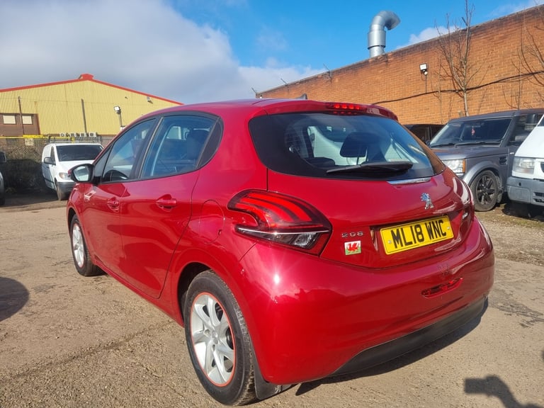 PEUGEOT 208 1.2 PETROL VERY LOW MILEAGE 5 DOOR HATCHBACK MANUAL 