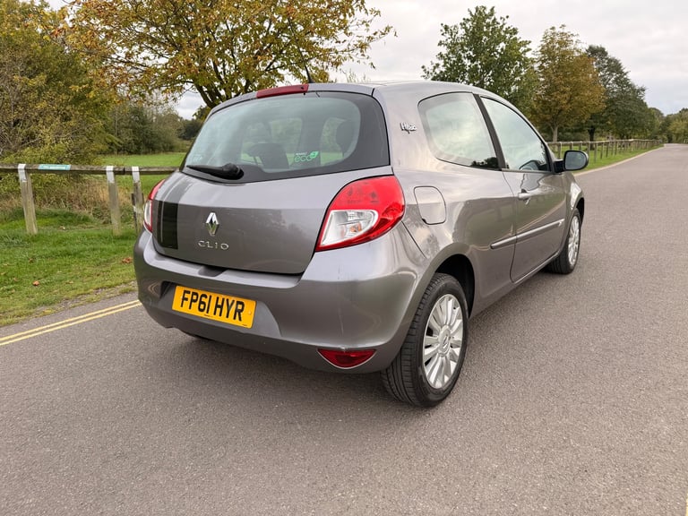 2011 Renault Clio i music 1.2 low mileage 59,000 miles - Image 5
