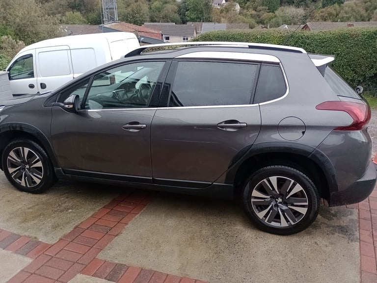 Peugeot, 2008, Hatchback, 2017, Manual, 1199 (cc), 5 doors