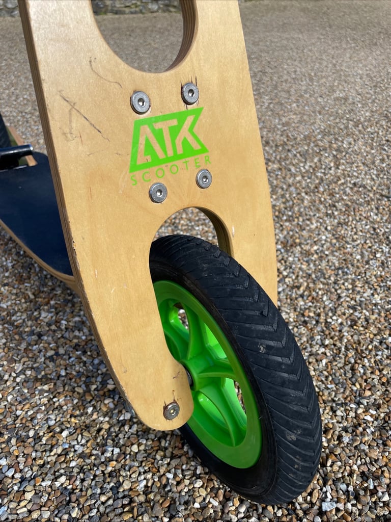ATK Wooden Scooter