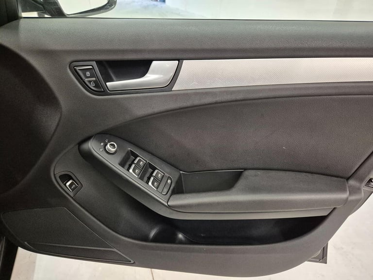 2013 Audi A4 2.0 TDI SE Technik Euro 5 (s/s) 4dr SALOON Diesel Manual