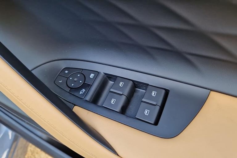 2025 MG MG HS 1.5 T-GDI Hybrid+ Trophy 5dr Auto ESTATE PETROL/ELECTRIC Automatic