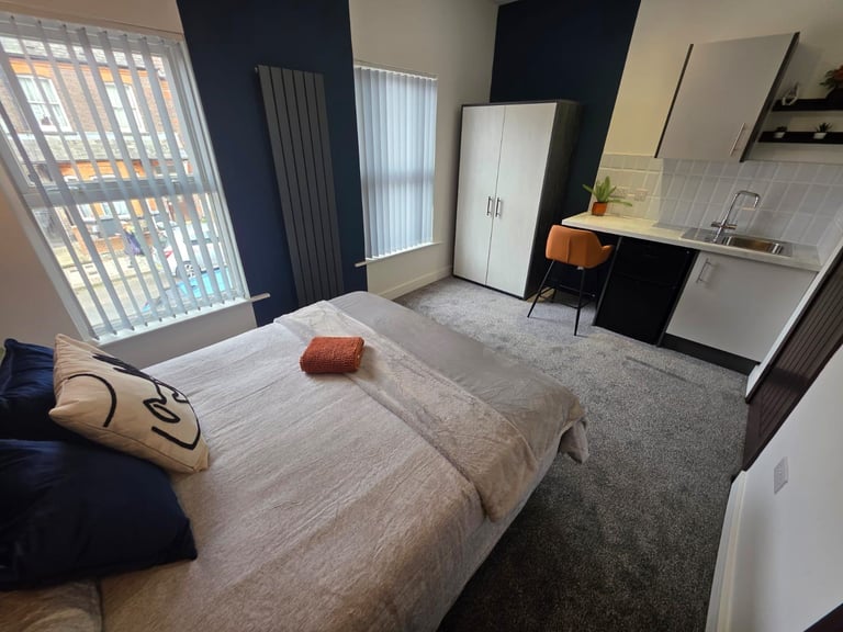 image for LUXURY BRAND NEW en-suite rooms in Luton Town Centre - AVAILABLE NOW 
