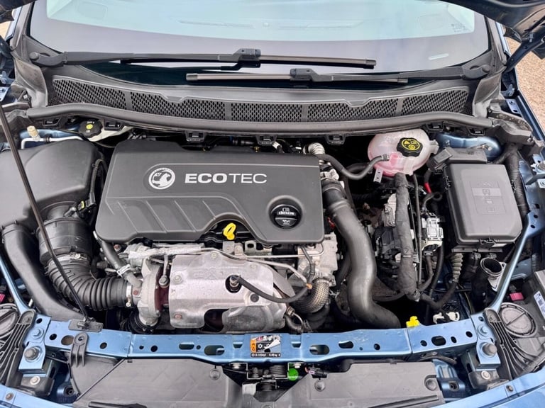 2016 Vauxhall Astra 1.6 CDTi ecoFLEX Design Hatchback 5dr Diesel Manual Euro 6 (s/s) (110 ps) Hat...