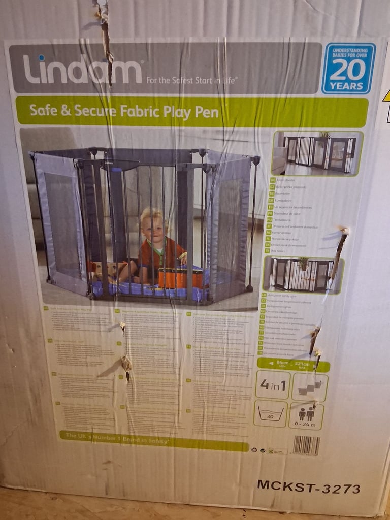 Play pen for young children 
