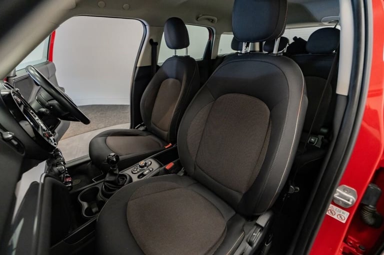 2020 20 MINI COUNTRYMAN 1.5 COOPER CLASSIC SUV 5DR PETROL MANUAL EURO 6 (S/S) (1