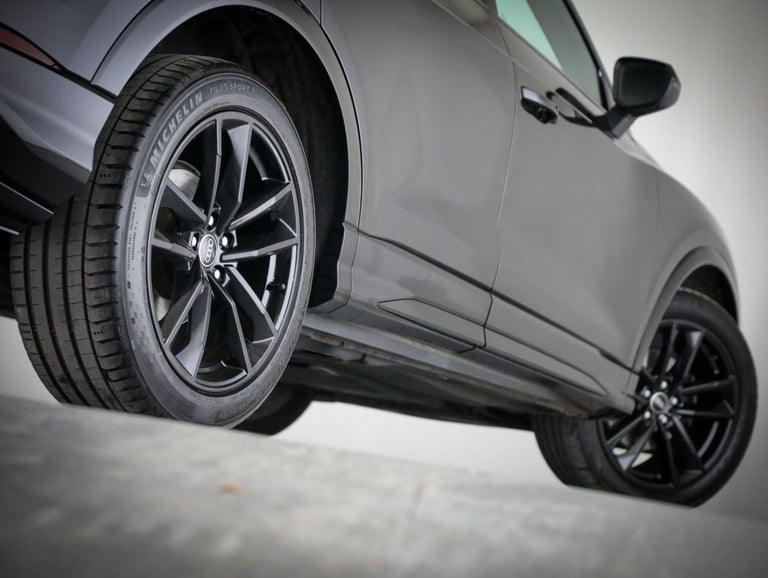 2022 Audi Q3 1.5 TFSI CoD 35 Black Edition SUV 5dr Petrol Manual Euro 6 (s/s) (150 ps) Petrol Manual