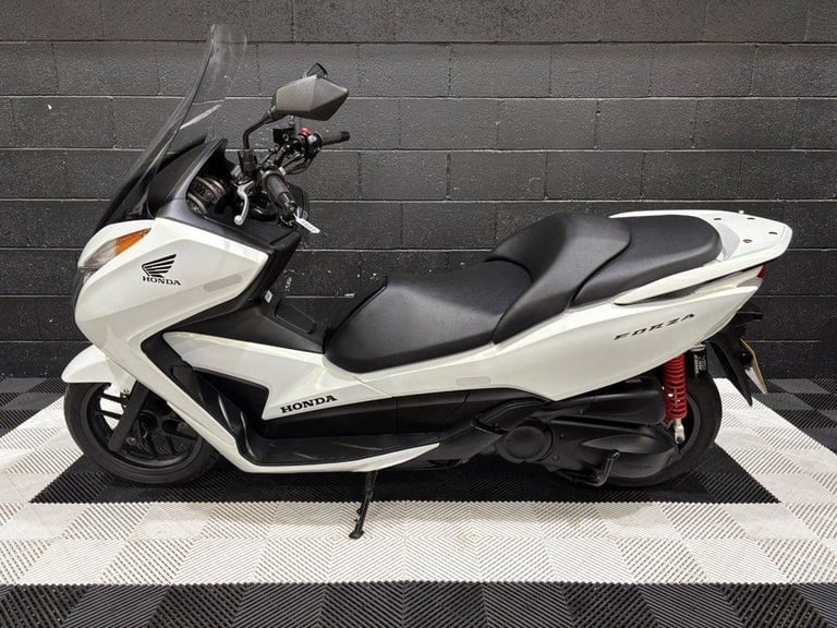 2016 66 HONDA FORZA 300 FINANCE SPECIALISTS APPLY NOW