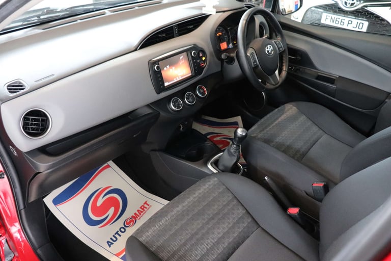 2016 Toyota Yaris 1.3 Yaris Icon VVT-I 5dr Hatchback Petrol Manual