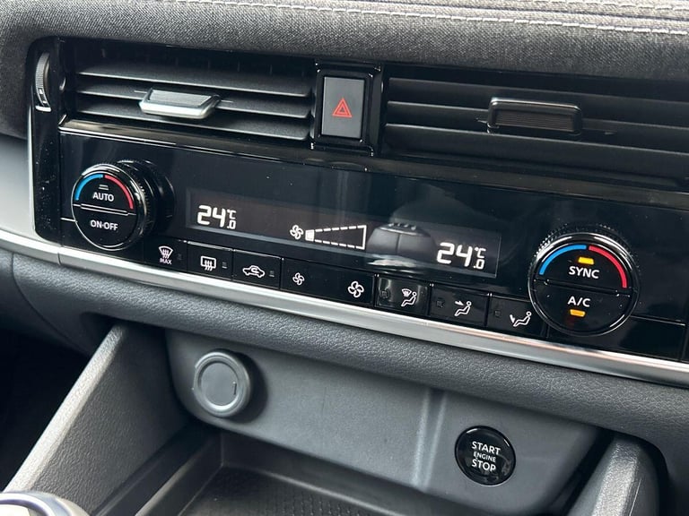 2025 Nissan Qashqai 1.3 DiG-T MH Acenta Premium 5dr HATCHBACK PETROL Manual