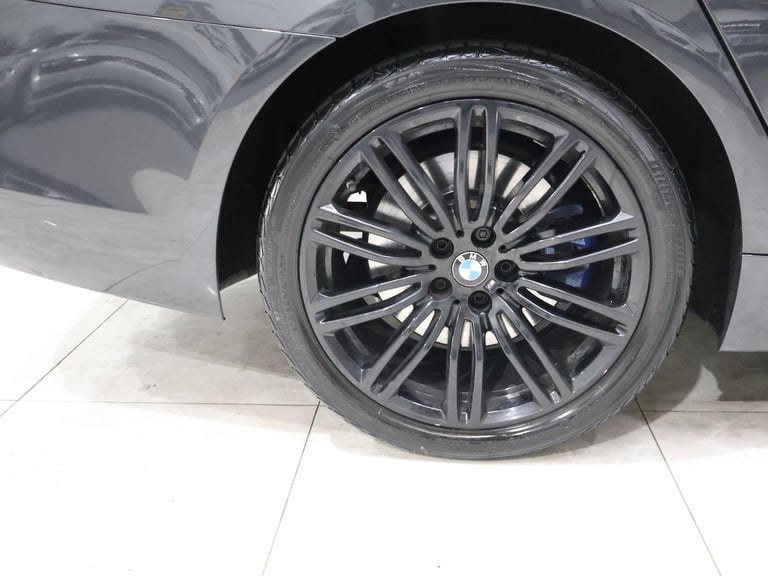 2017 BMW 5 Series 3.0 530d M Sport Auto xDrive Euro 6 (s/s) 4dr SALOON Diesel Automatic