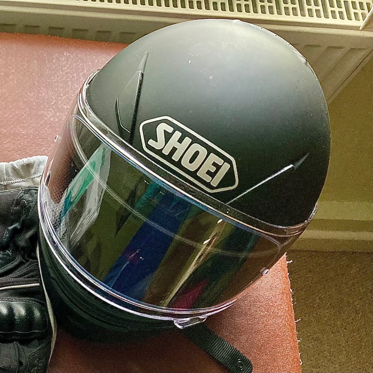 Motorcycle helmet