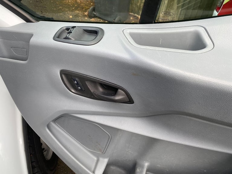 2019 Ford Transit 2.0 350 EcoBlue Leader RWD L3 Euro 6 (s/s) 2dr (1-Stop, Tool Pod) CHASSIS CAB D...