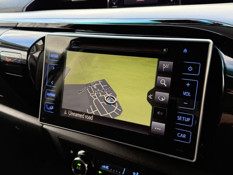 2019 Toyota Hilux 2.4 D-4D Invincible 50 Pickup Double Cab 4dr Diesel Auto 4WD Euro 6 (s/s) ( Pic...