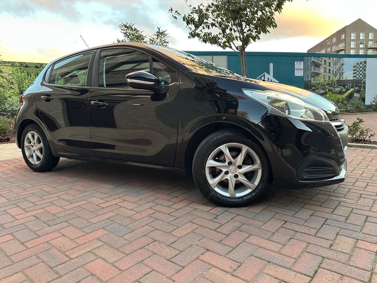 2016 Peugeot 208 1.2 PureTech Active Euro 6 5dr HATCHBACK Petrol Manual